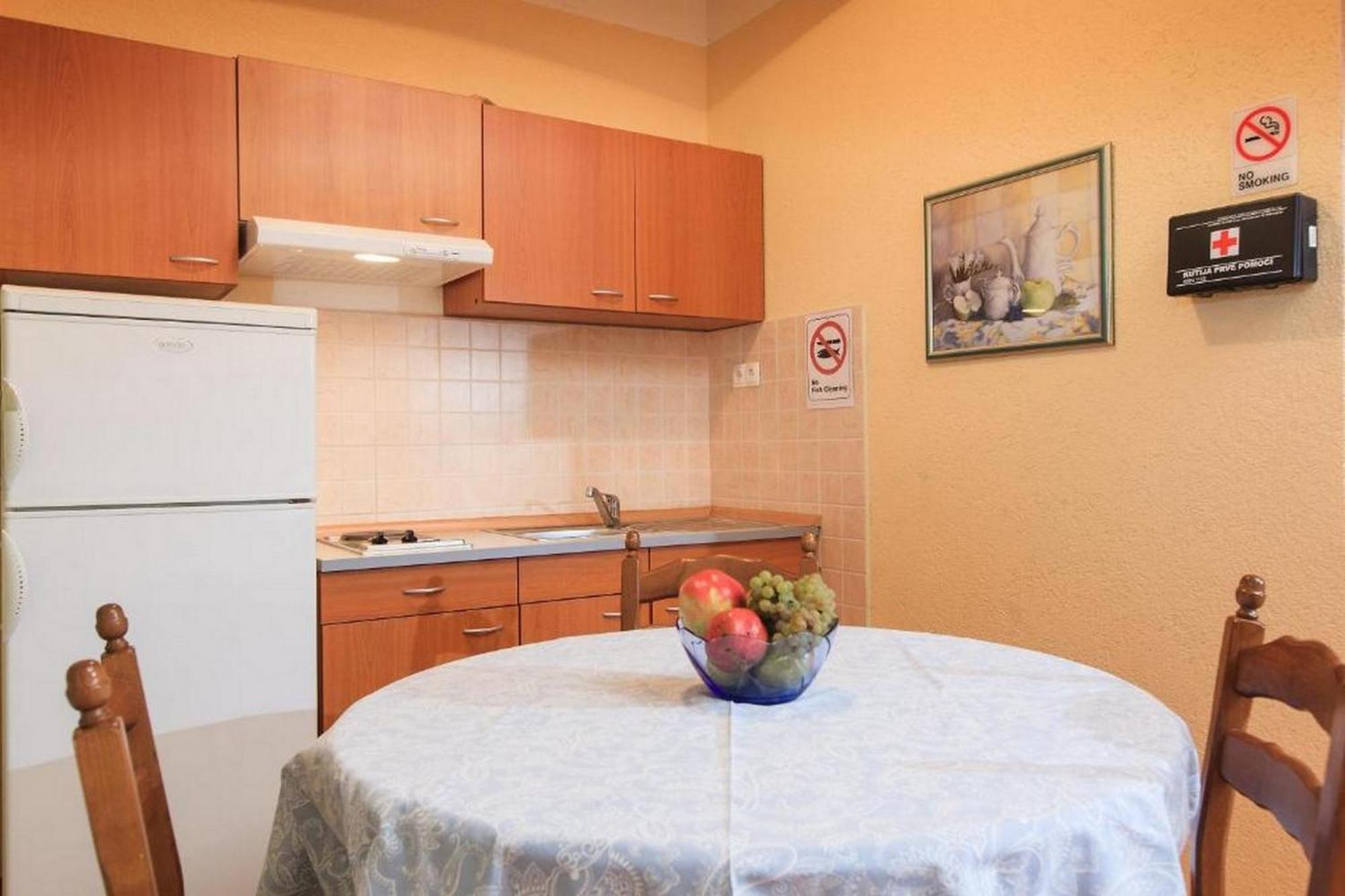 Summerheaven Apartments Podgora Phòng bức ảnh